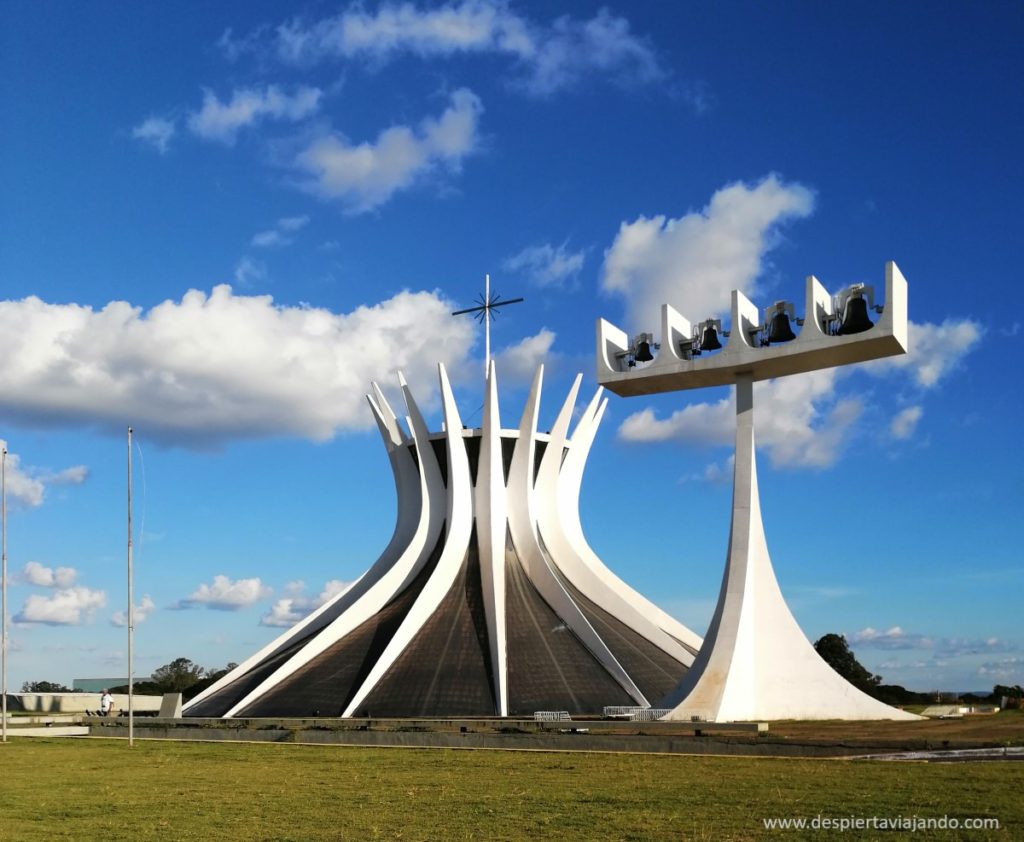 Catedral de Brasilia, un must de la lista Qué ver en Brasilia
